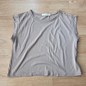 OLIVIA RAE Women's Short Sleeve Taupe Tee